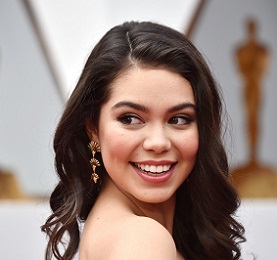 Auli'i Cravalho Bio, wiki, Married, Dating, Affair, Boyfriend, Parents, and Net Worth